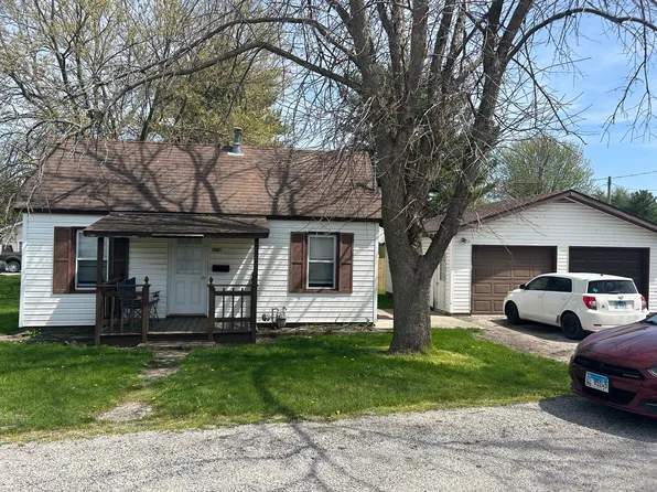 418 S Van Buren St, Sullivan, IL 61951