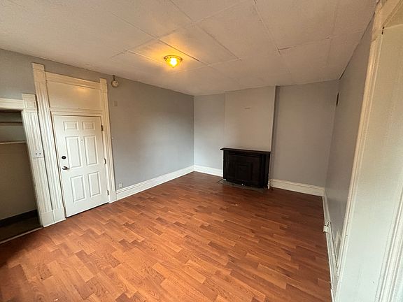 4th image of 1729 Greenup St APT 4