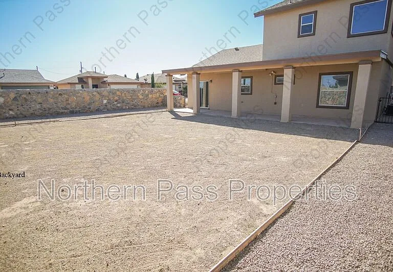 12945 Hueco Hill Dr — Photo 26