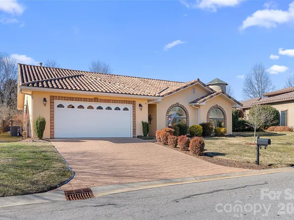 19 Pacifico Dr, Asheville, NC 28806