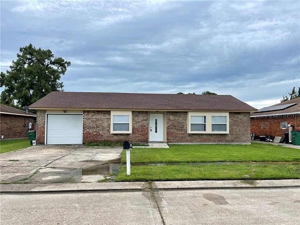 1st image of 2472 Paige Janette Dr
