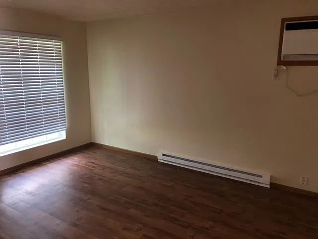 2 bed, $795 — Photo 1