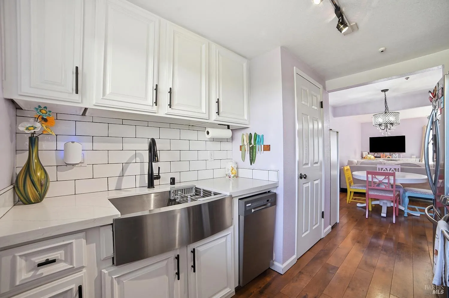 2521 Vallejo Street - Photo 9