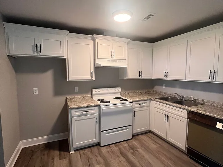 3111 Sundance Cir — Photo 4