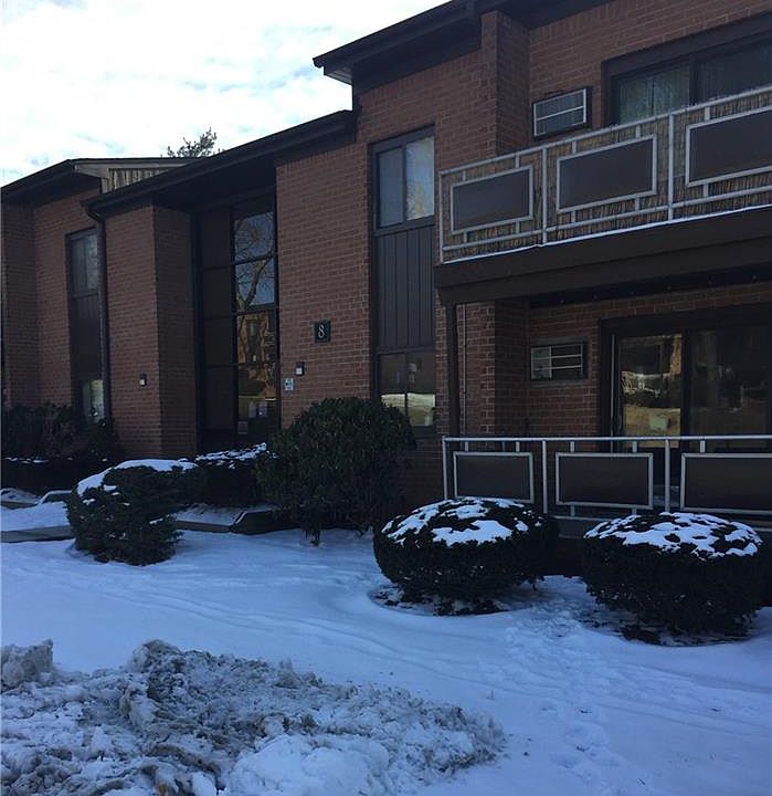 1st image of 8 Brevoort Dr APT 1D