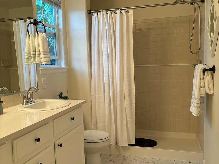 2227 Milton Ln — Photo 28