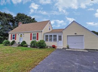 15 East Ave, Seekonk, MA 02771