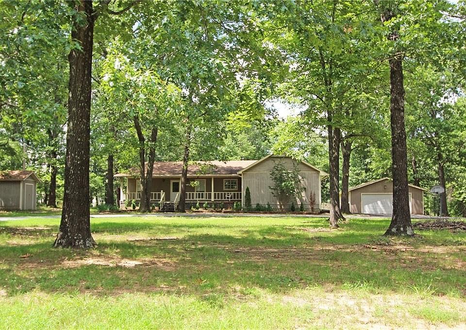 1st image of 13676 Cardinal Cir