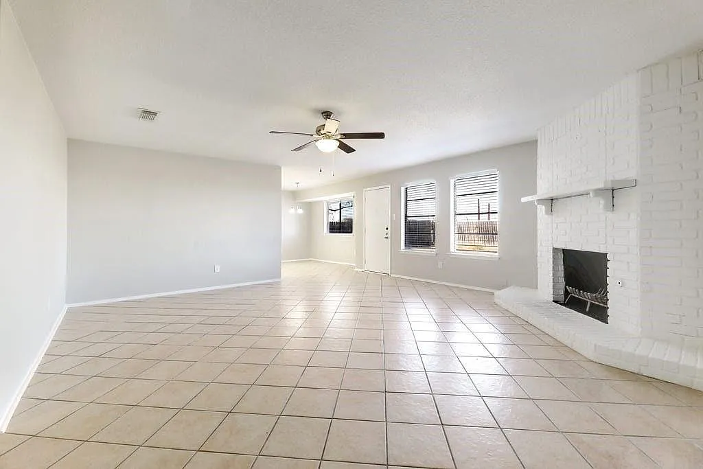 4 bed, 2.0 bath, 1537 sqft, $2,050 — Photo 4