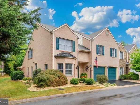 1401 Lindsay Ln, Hagerstown, MD 21742