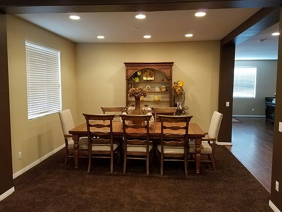 5th image of 11855 Forrest Park Ln