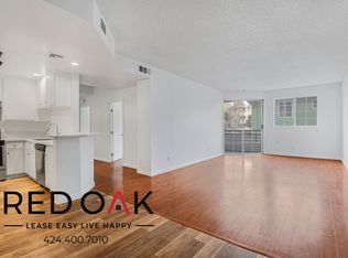 4320 S Centinela Ave APT 104, Los Angeles, CA 90066