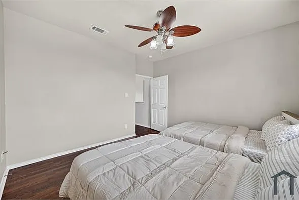 154B Castleridge Dr #B — Photo 23