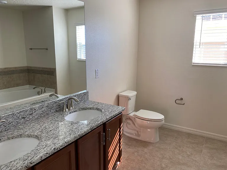 8132 Artisan Cir — Photo 35