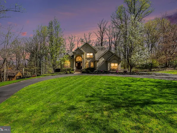 438 Dreshertown Rd, Fort Washington, PA 19034