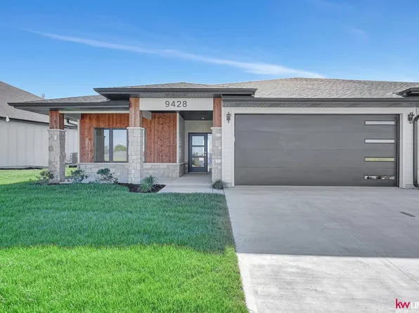 9428 S 87th St, Lincoln, NE 68526