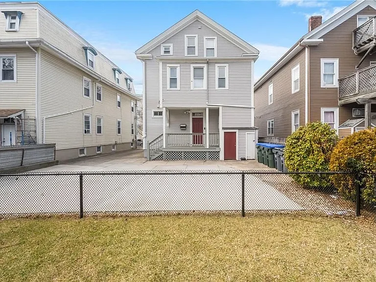 130 Sutton St #2 — Photo 5