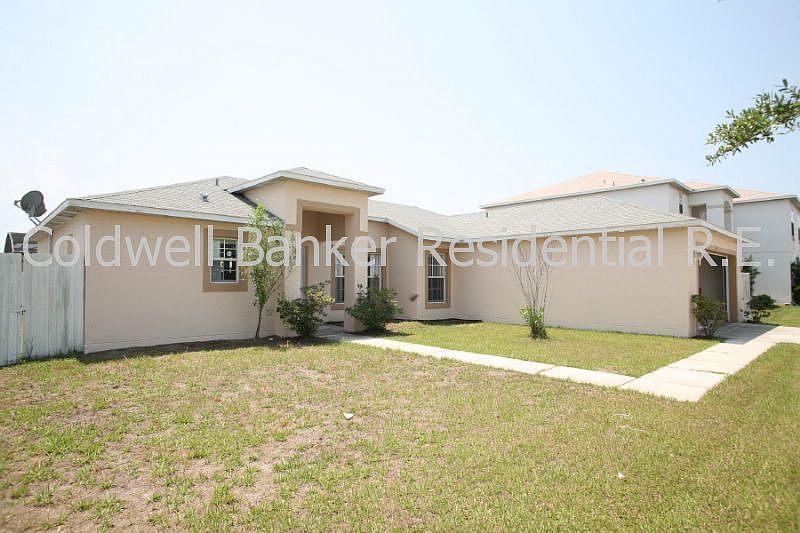 1st image of 362 Aylesbury Ct