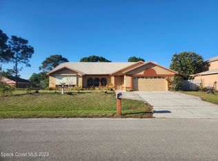 757 Yukon St NE, Palm Bay, FL 32907