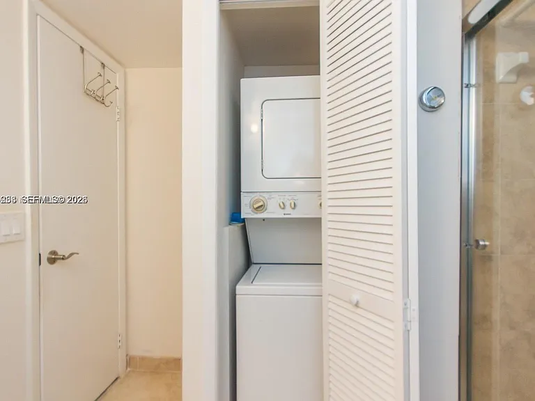 16561 Blatt Blvd #201 — Photo 20