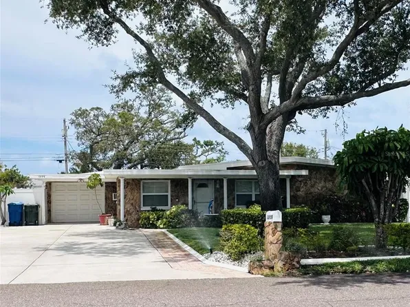 12156 144th St, Largo, FL 33774