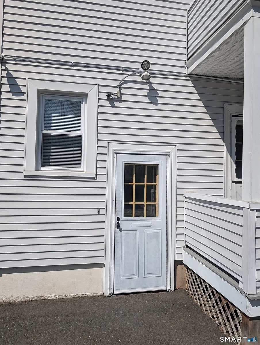 Building Photo - 50 Bretton Rd #3