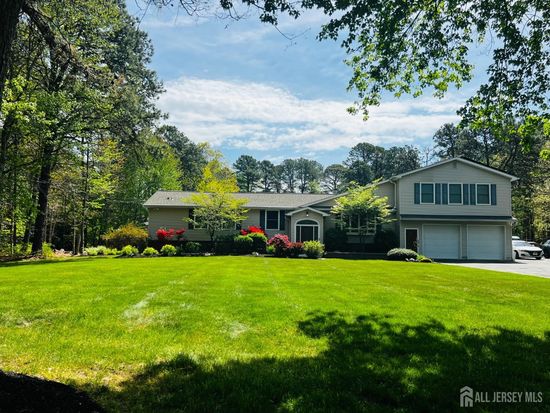 195 Old Forge Rd, Monroe Township, NJ 08831