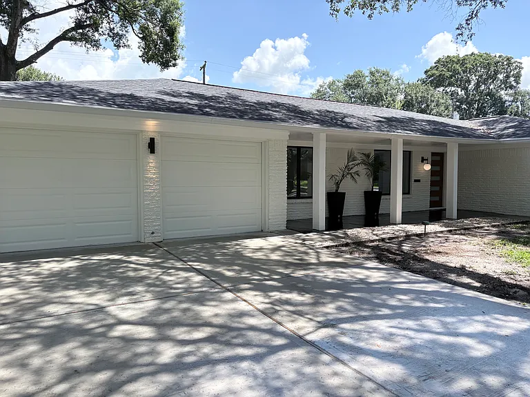 704 Fleetwood St — Photo 53