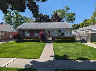 7041 Beckwith Rd, Morton Grove, IL 60053