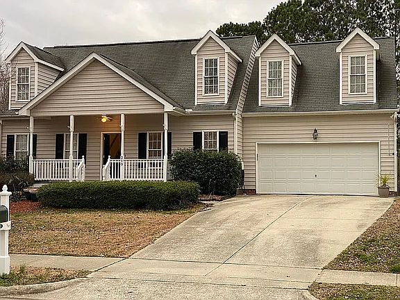1st image of 210 Kelly West Dr