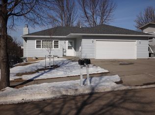 2440 Stevens St, Bismarck, ND 58503