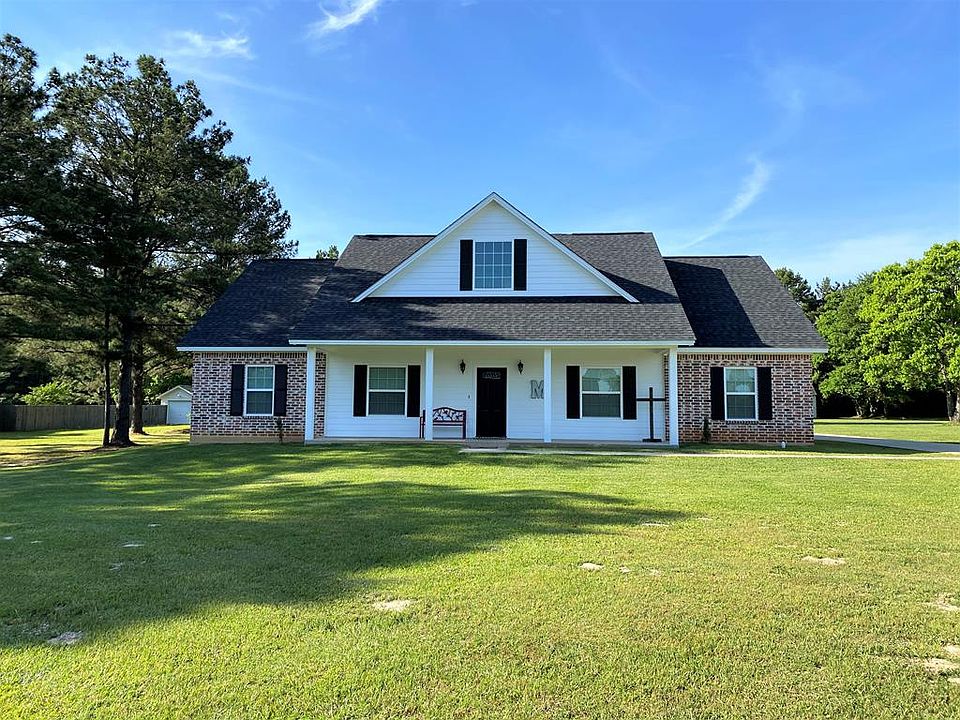 1st image of 260 Lone Oak Street