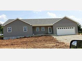 303 Blackberry Ln, Bismarck, MO 63624