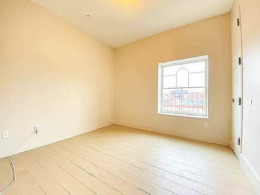 5th image of 272 W 139th St APT 4A