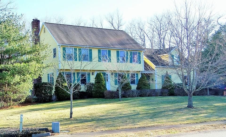 1st image of 20 Lealand Peck Dr