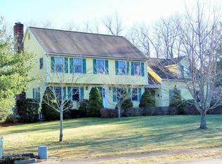 20 Lealand Peck Dr, Wrentham, MA 02093