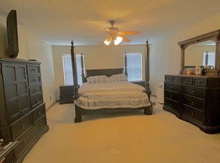 111 Coach Pl, Hurricane, WV 25526