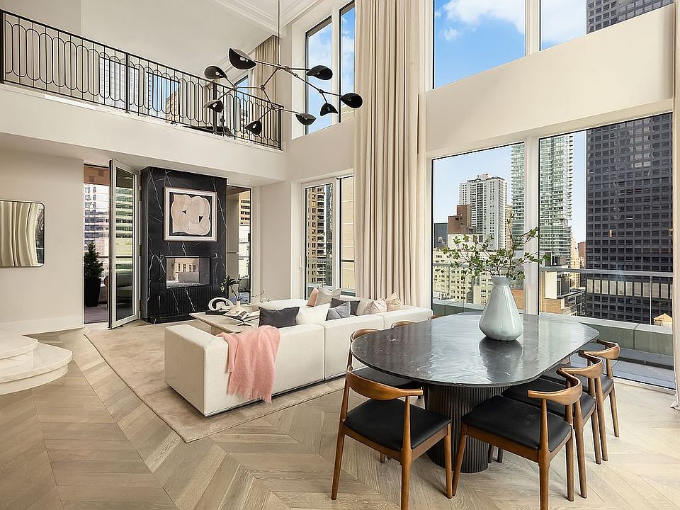 1st image of 660 Lexington Ave #Pha