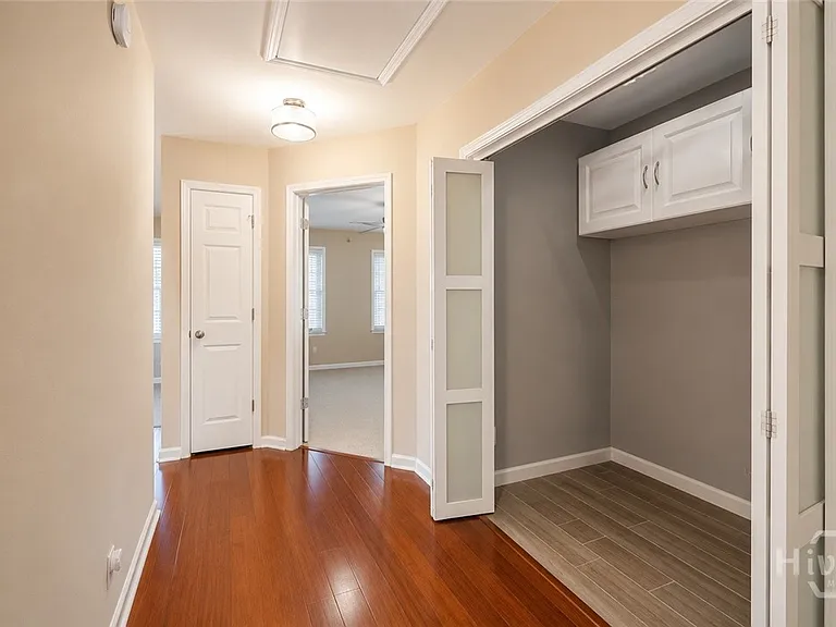 146 Chapel Lk S — Photo 13
