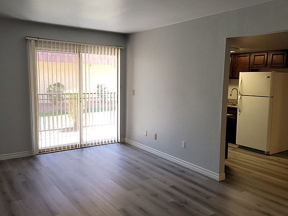 4th image of 5405 Indian River Dr Unit 385