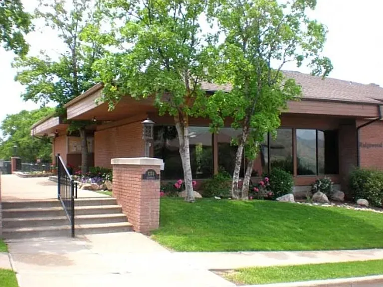 1340 Ridgewood Ln — Photo 37