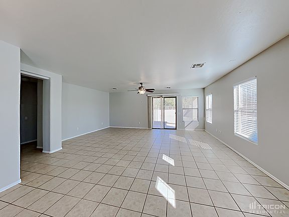 3rd image of 43156 W Elizabeth Ave