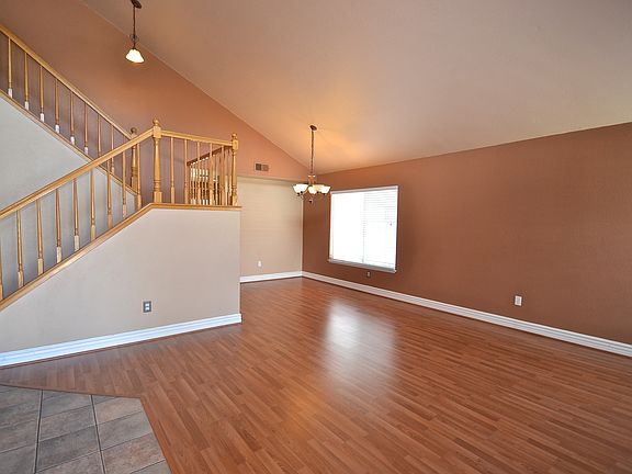 4th image of 30241 Sierra Madre Dr