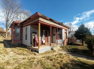 2313 Charles St, Saint Joseph, MO 64501