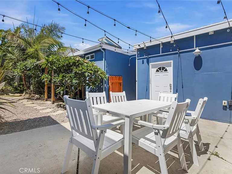 142 E Glaucus St — Photo 29