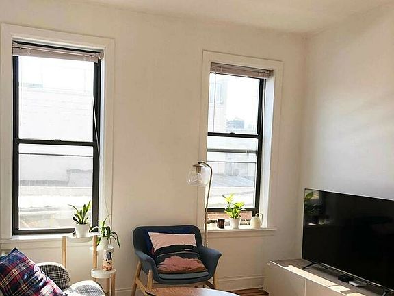 3rd image of 864 60th St APT B2