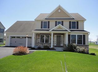 813 Taylor Ave, Mount Joy, PA 17552