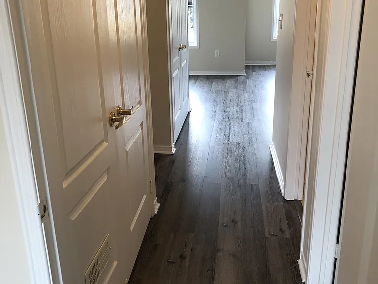27 Nassau St #2 — Photo 5
