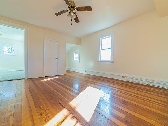 5th image of 2525 King St NE