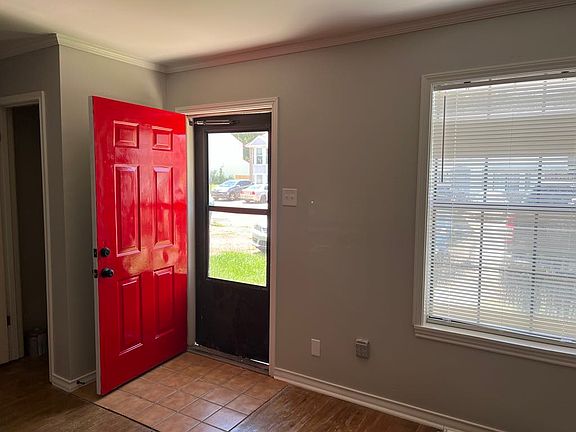 4th image of 134 Wellington Pl #0